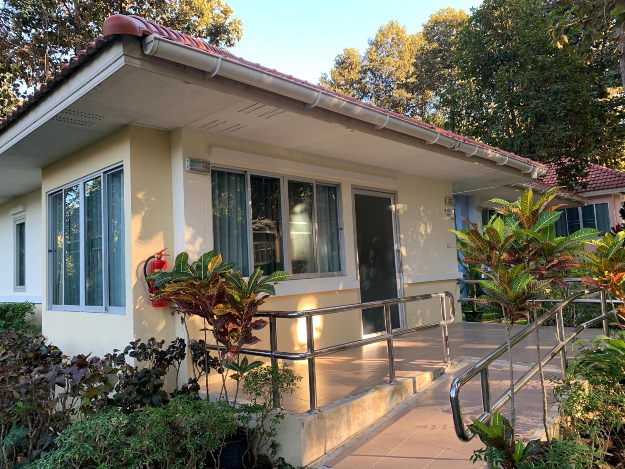 Baan Pingkan Wellness Resort San Kamphaeng Exterior photo