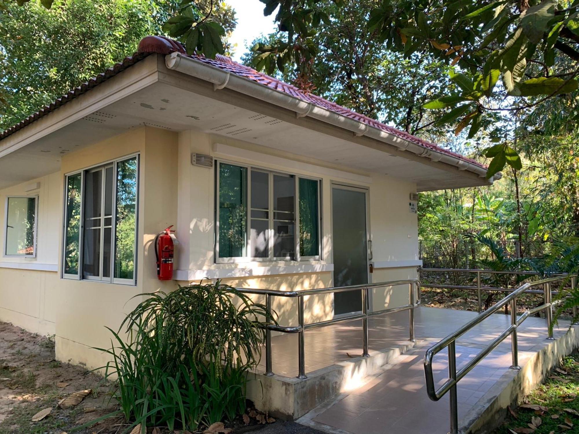 Baan Pingkan Wellness Resort San Kamphaeng Exterior photo