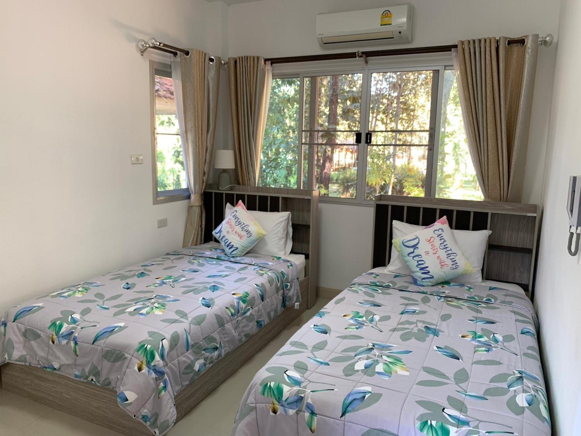 Baan Pingkan Wellness Resort San Kamphaeng Exterior photo